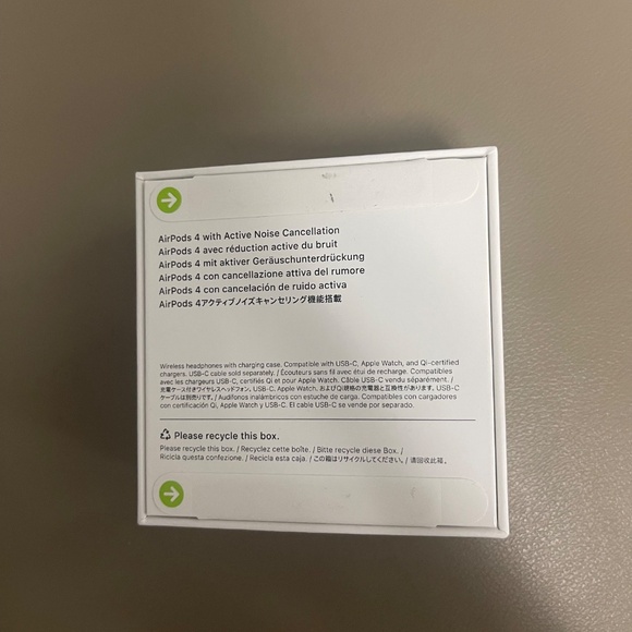 AirPods4 - Picture 2 of 2